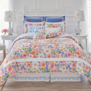 Floral Reversible Comforter Set